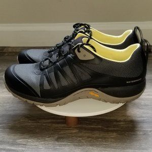 Dansko Womens 40 Phylicia Sneakers -LIKE NEW